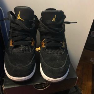 Kids Jordan’s retro 4